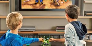 Can Kids Playbwith Skylander Toys