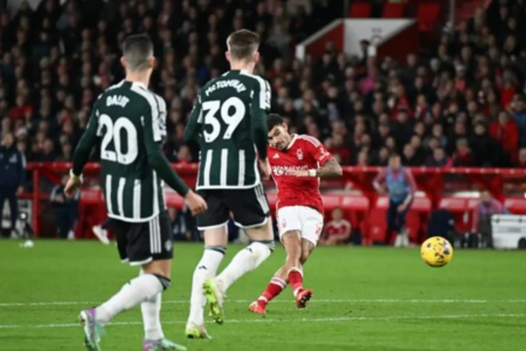 Man United vs Nottingham Forest Timeline
