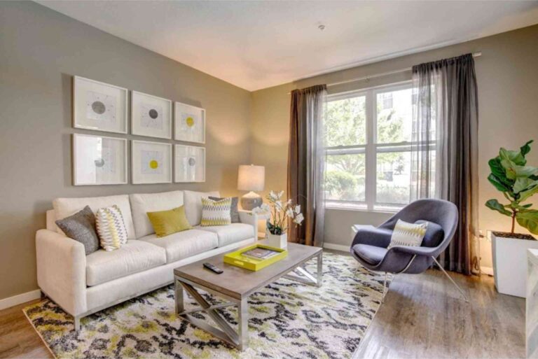 Domus on the Blvd Mountain View