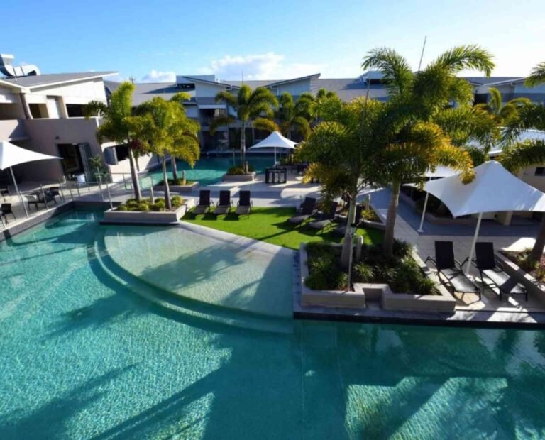 lagoons+1770+resort+&+spa+agnes+water+australia