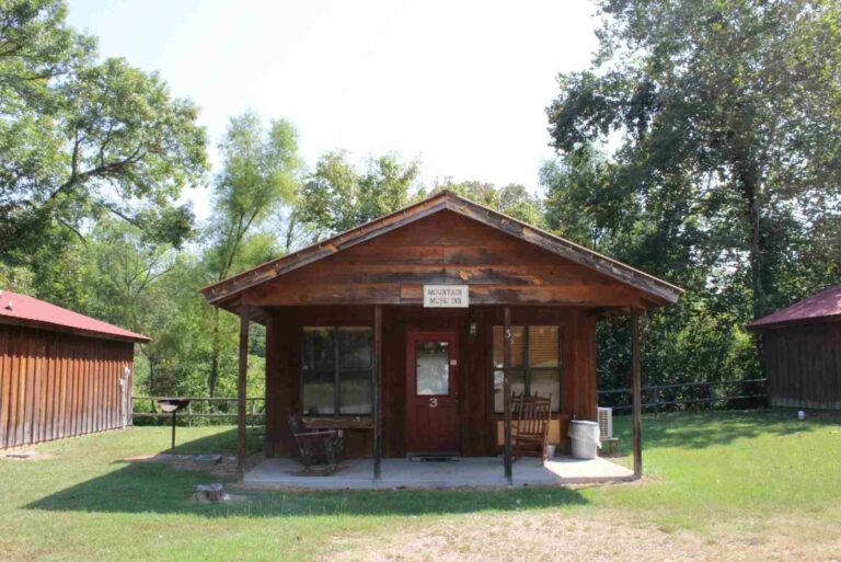 Pinewood Cabins Mountain View Arkansas