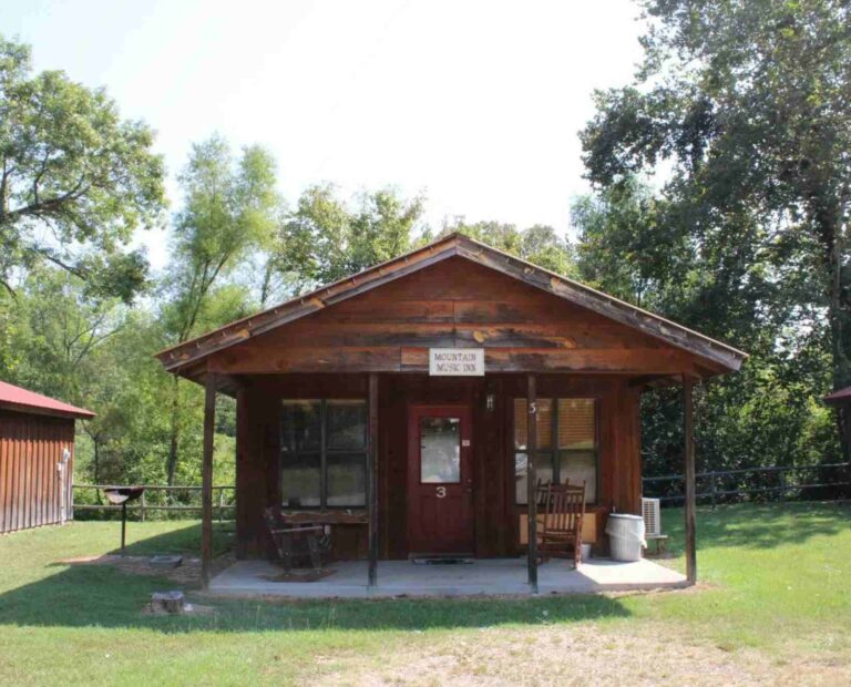 Pinewood Cabins Mountain View Arkansas
