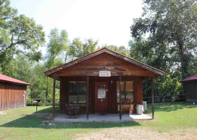 Pinewood Cabins Mountain View Arkansas