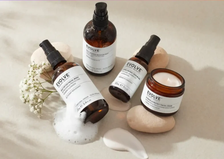 Custom Cosmetic Boxes UK for Natural & Organic Skincare