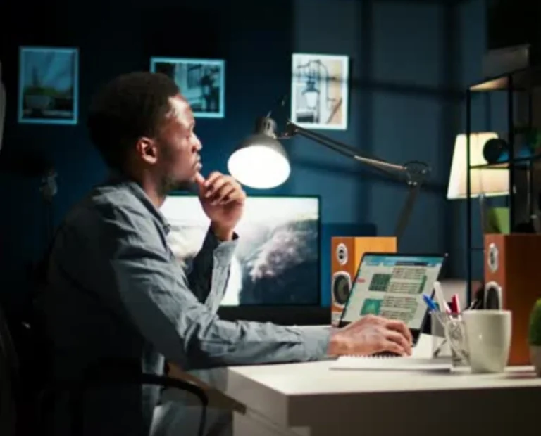 Easy Ways to Get First Job in Freelancing in Pakistan