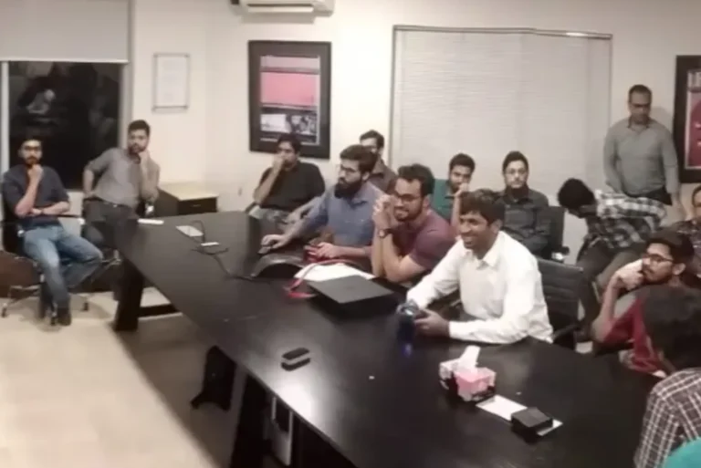 What Experts Say About Dhanote IT Park Software House