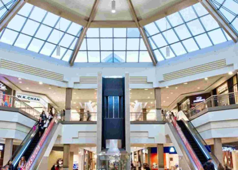 Canada Guide: Montréal Underground City Stores