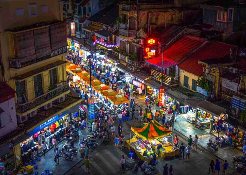 How to Find the Best Overnight Markets & Night Bazaars