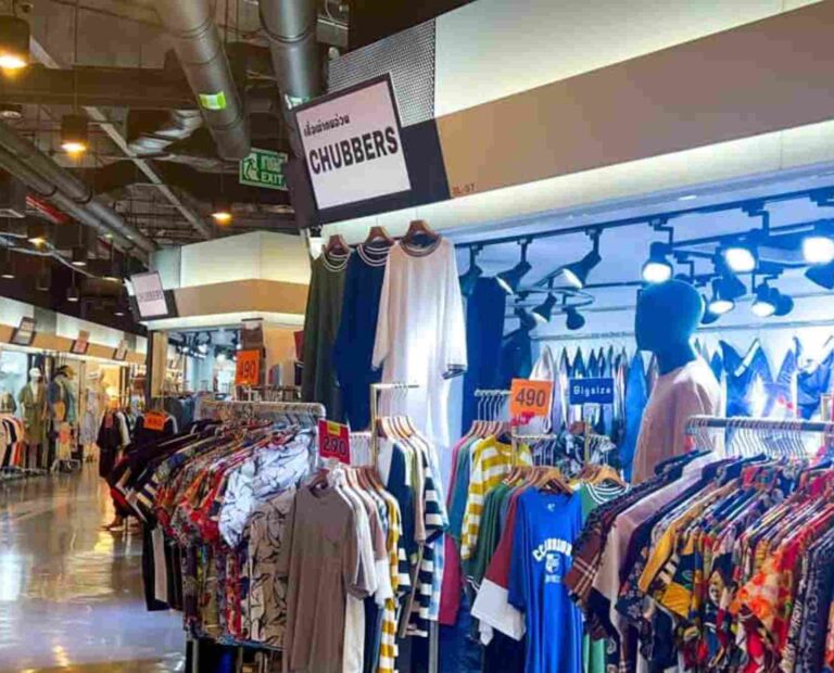 Malaysia Pahang: Genting Shopping In The Clouds