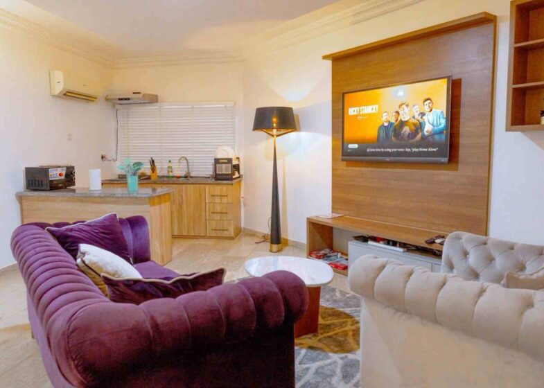 How to Choose Between Hostels, Hotels, and Shortlets