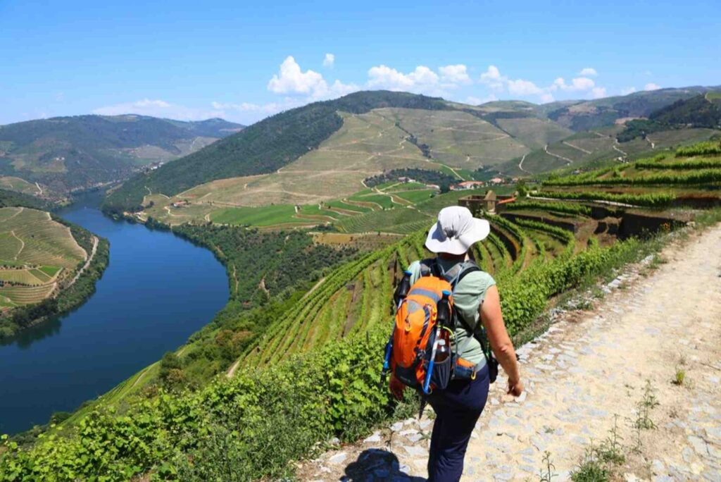 Trail Guide — Hiking Near Porto: Routes, Distance & Tips